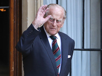 Princ Philip, 99-ročný manžel britskej kráľovnej Alžbety II., odovzdal svoj patronát nad pechotným plukom The Rifles vojvodkyni z Cornwallu Camille, manželke svojho syna princa Charlesa.