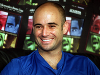 Slávny športovec a herečka: Rozvod po dvoch rokoch... Celý čas chcel túto ženu!