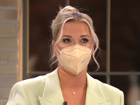 Dominika Cibulková sa stala ďalšou známou obeťou podvodníkov. Dominika Cibulková sa stala ďalšou známou obeťou podvodníkov.