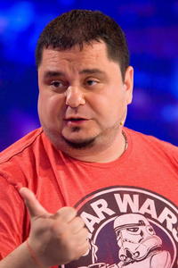 Takto pribral spevák skupiny Desmod.