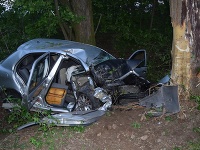 Tragická autonehoda medzi obcami Nové Sady a Šurianky 