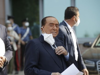 bývalý taliansky premiér Silvio Berlusconi bývalý taliansky premiér Silvio Berlusconi
