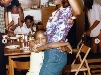 Naomi Campbell ako dieťa s mamou Valerie