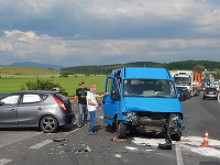 Zrážka dvoch vozidiel na križovatke pri obci Lieskove Zrážka dvoch vozidiel na križovatke pri obci Lieskove