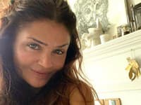 Helena Christensen je krásna žena. Helena Christensen je krásna žena.