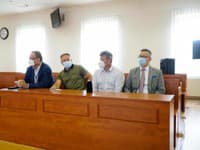 Na Špecializovanom trestnom súde v Pezinku pokračuje hlavné pojednávanie s bývalým špeciálnym prokurátorom Dušanom Kováčikom. 