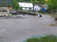 S povodňami bojuje aj obec Valaská Belá.