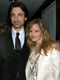 Jennifer Jason Leigh s manželom Noahom Baumachom