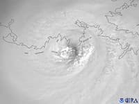 Podľa Národného centra pre hurikány sprevádza Idu vietor s priemernou rýchlosťou 195 km/h.