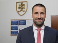 Viskupič tvrdí, že Remišivá by mala svoje slová o eurovale voličom vysvetliť priamo. Viskupič tvrdí, že Remišivá by mala svoje slová o eurovale voličom vysvetliť priamo.