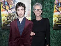 Jamie Lee Curtis so synom Thomasom v roku 2017 Jamie Lee Curtis so synom Thomasom v roku 2017