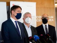 Okrúhly stôl sa konal za účasti expertov, ekonómov a politikov Okrúhly stôl sa konal za účasti expertov, ekonómov a politikov