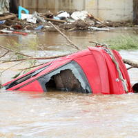 Zaplavené auto v Granthame