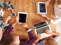 Pre väčšinu Slovákov je dnes prístup na internet samozrejmosťou Pre väčšinu Slovákov je dnes prístup na internet samozrejmosťou