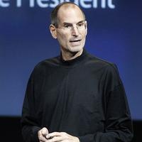 Steve Jobs pred mesiacom