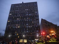 Požiar vypukol v spodnej časti 19-podlažného bytového domu Twin Park v mestskej časti Bronx