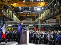 Emmanuel Macron chce postaviť 14 jadrových reaktorov