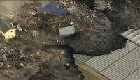 Vlna cunami brala so sebou aj domy