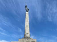 V Bratislave niekto poškodil vojnový pamätník