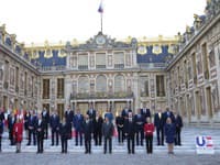 Summit vo Versailles