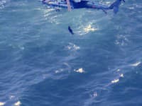 Japonskí záchranári našli deväť ľudí z nezvestnej lode