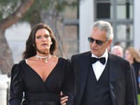 Andrea Bocelli so svojou krásnou manželkou.
