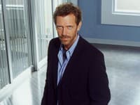 Legendárny Dr. House na detstvo nespomína v dobrom: Matka ho nemala vôbec rada!
