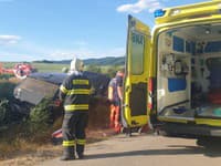 Životy dvoch hasičov si vyžiadala dopravná nehoda v katastri obce Sása