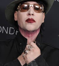 Marilyn Manson je známy svojim extravagantným mejkapom.