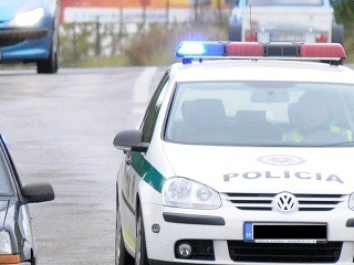 Šoféroval opitý a bez vodičáku, naháňala ho polícia