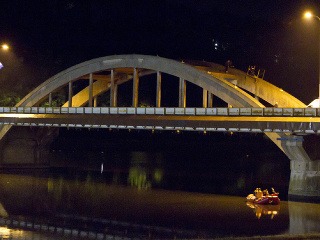 Krajinský most v Piešťanoch