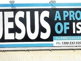 Provokatívny bilbord hlása: Ježiš