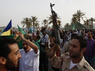 Líbyjskí povstalci