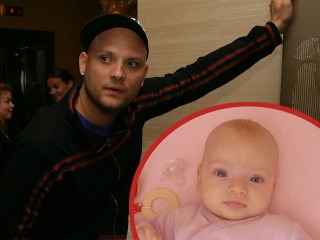 Tomi Popovič s dcérkou