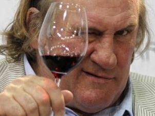 Depardieu sa vymočil v