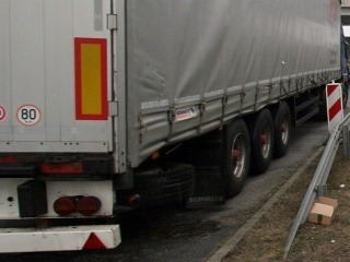 Riskantná lúpež: Kamióny vykrádali
