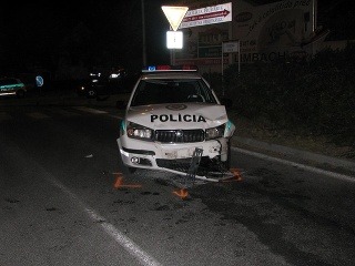 Nehoda policajného auta a