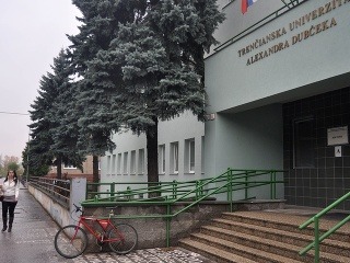 Trenčianska univerzita Alexandra Dubčeka