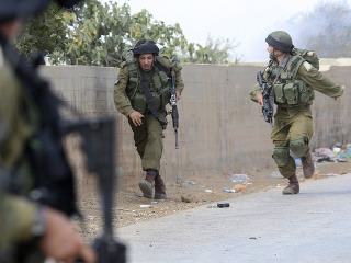 Izraelská armáda zasiahla proti