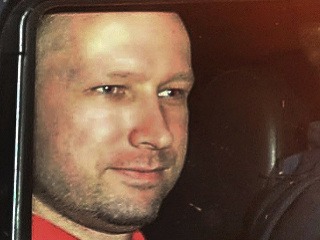 Breivik  sa odmieta