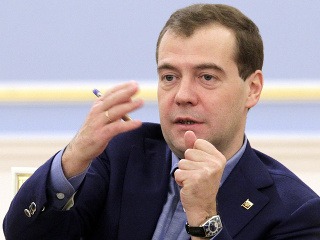 Vulgárny Medvedev: S nervami