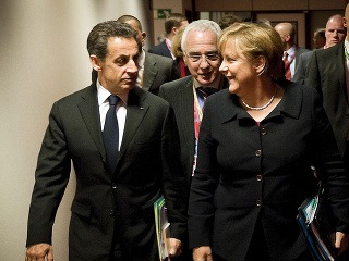 Sarkozy a Merkelová neustúpia