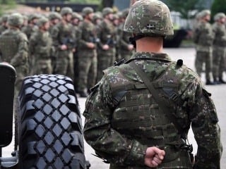 Slovenská armáda chradne: Za