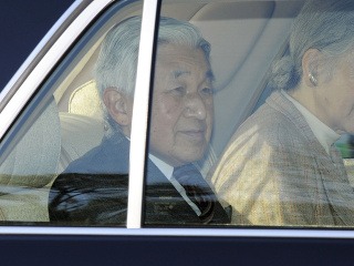 Japonského cisára opäť hospitalizovali: