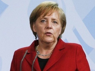 Merkelová je striktne proti
