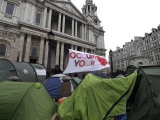 Polícia zlikvidovala tábor Occupy