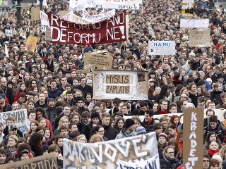 Protest v Prahe: Tisíce