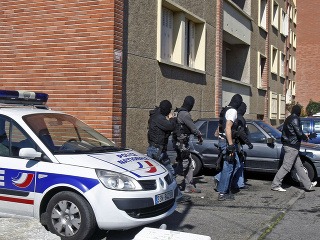 Francúzsko vyhostilo piatich islamiských