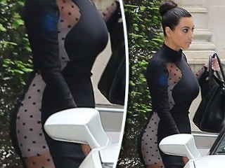 Kim Kardashian pod priehľadnými