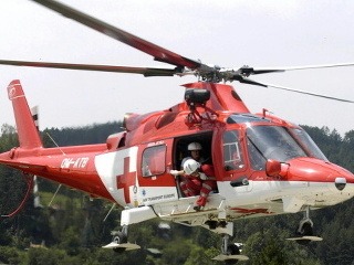 Leteckí záchranári dnes pomáhali